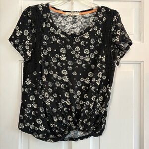 Floral twist front tee - Rewind